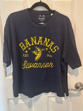 Pressbox Navy and Yellow 'Bananas Savannah' Graphic Tee Size XL